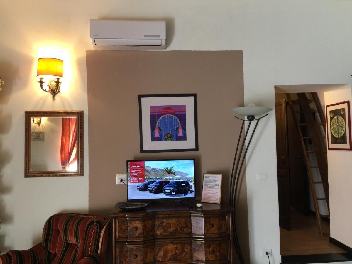 Casa Brigida Apartment Genoa Bagian luar foto